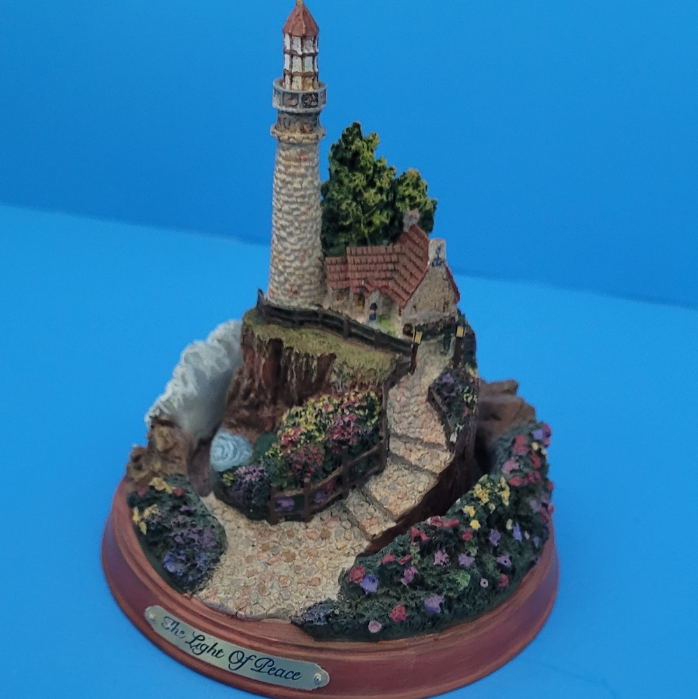 Thomas Kinkade Let your light shine before all. Lights of Inspiration Collectio